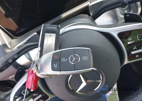 2020 Mercedes-Benz Glb 250 z USA, uszkodzony, nr VIN W1N4M4GB9LW019550